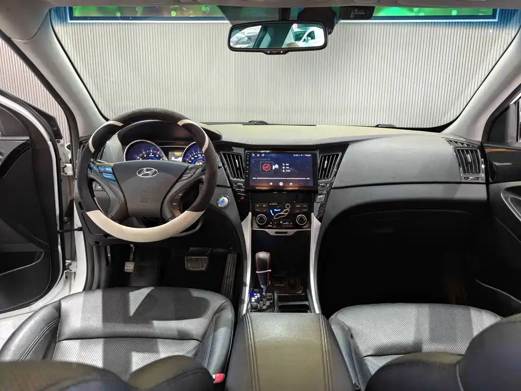 Hyundai Sonata 2015 — фото 7