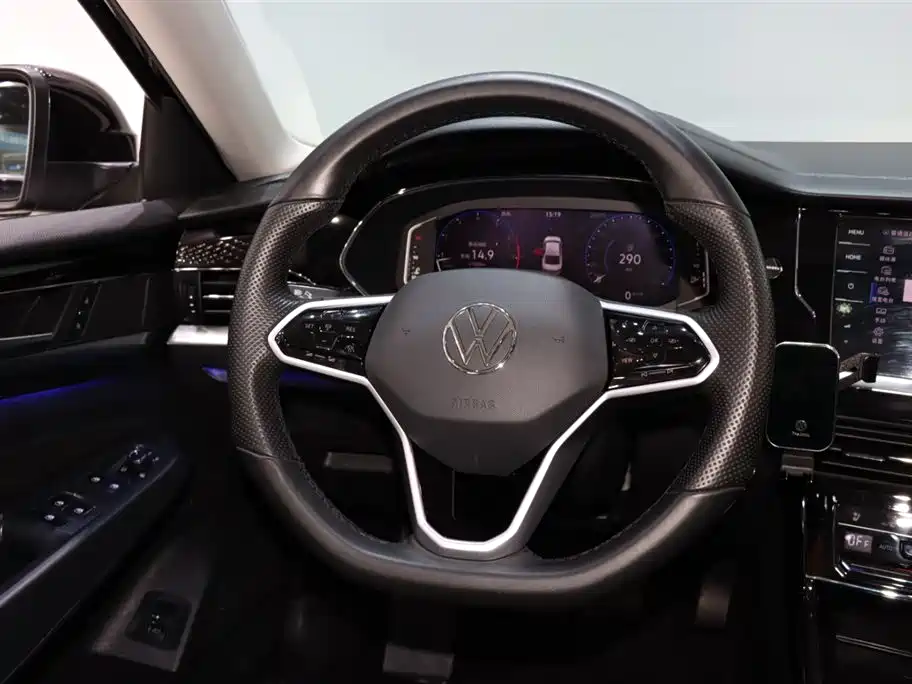 Volkswagen Passat 2023 — фото 13