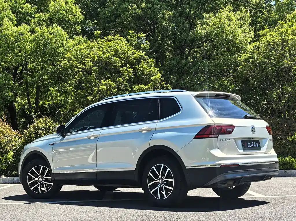 Volkswagen Tiguan L 2018 — фото 5