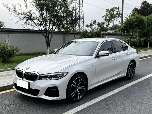 BMW 3 Series 2022