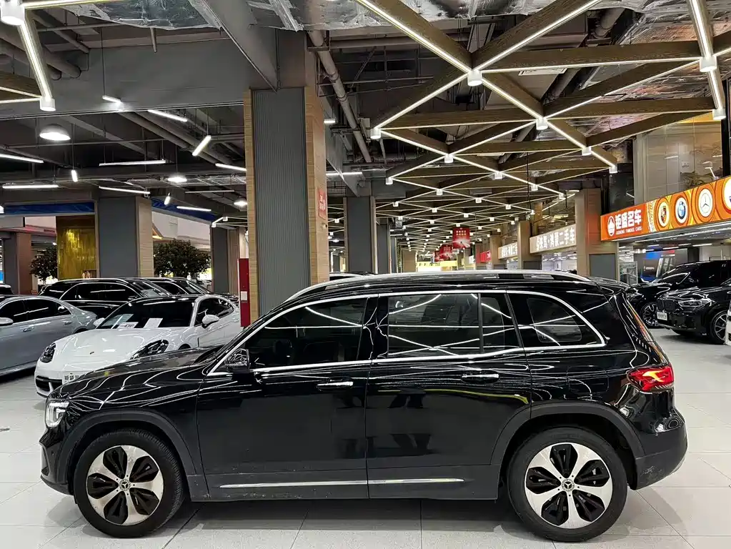 Mercedes-Benz GLB 2022 — фото 6