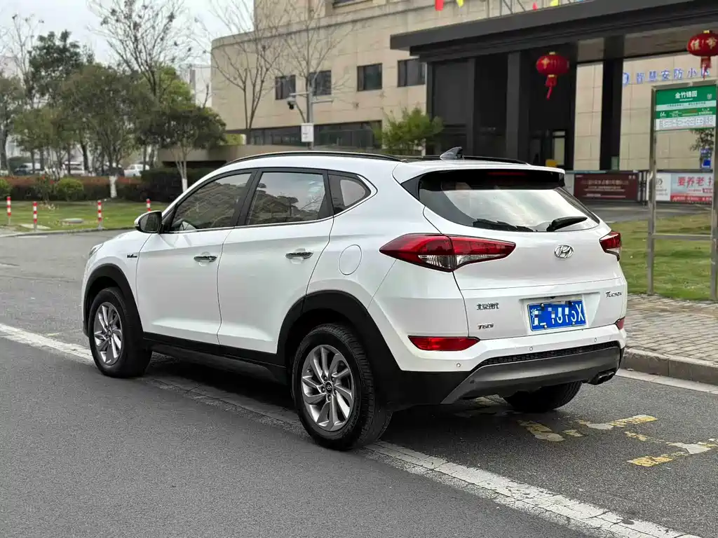 Hyundai Tucson 2018 — фото 9