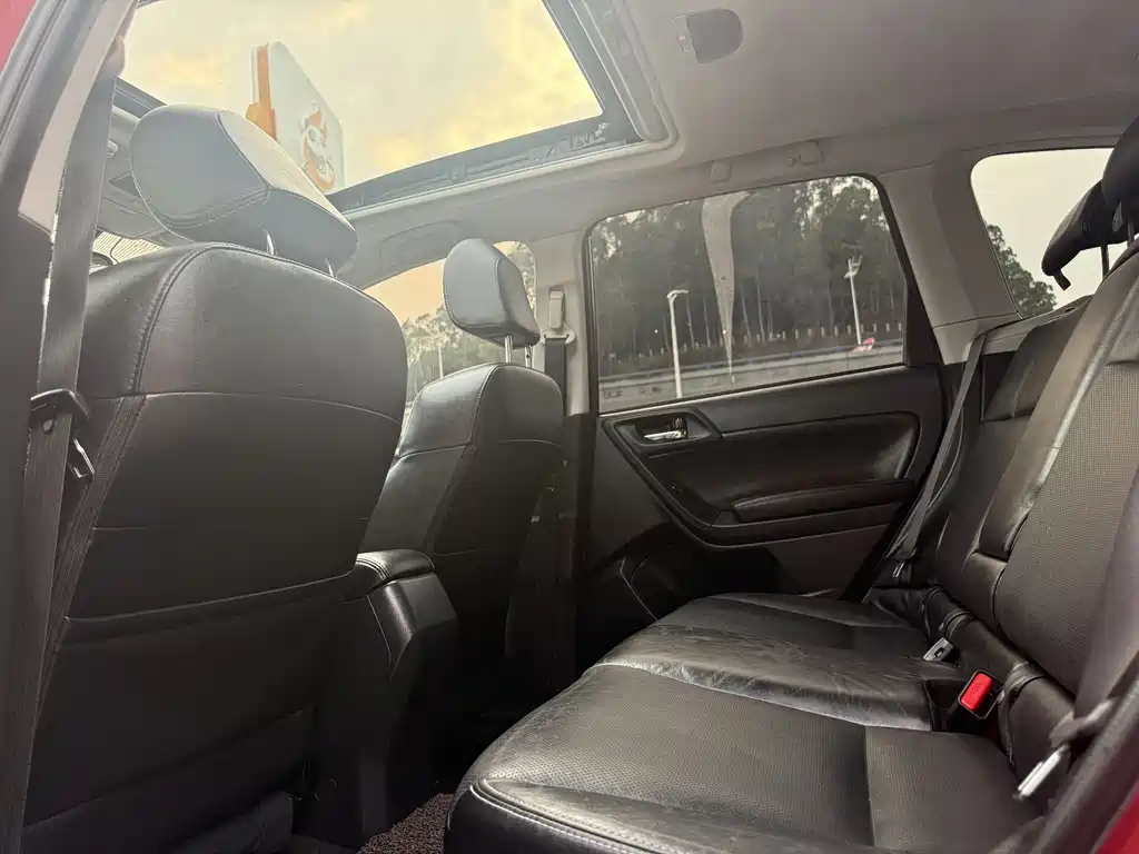 Subaru Forester 2016 — фото 20