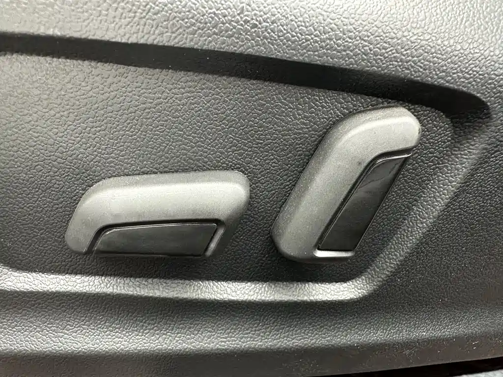 Hyundai Elantra 2023 — фото 13