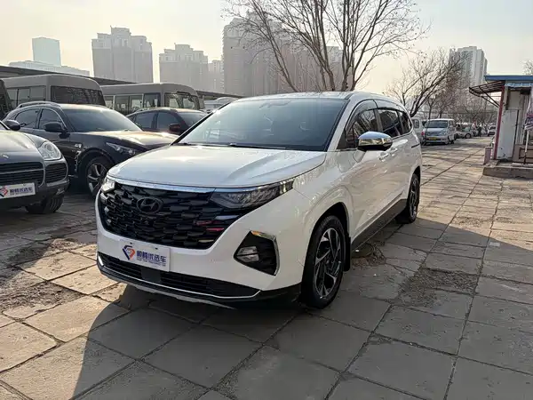 Hyundai Custin 2022