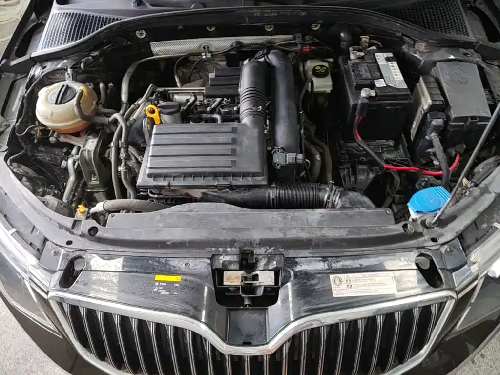 Skoda Octavia 2017 — фото 20