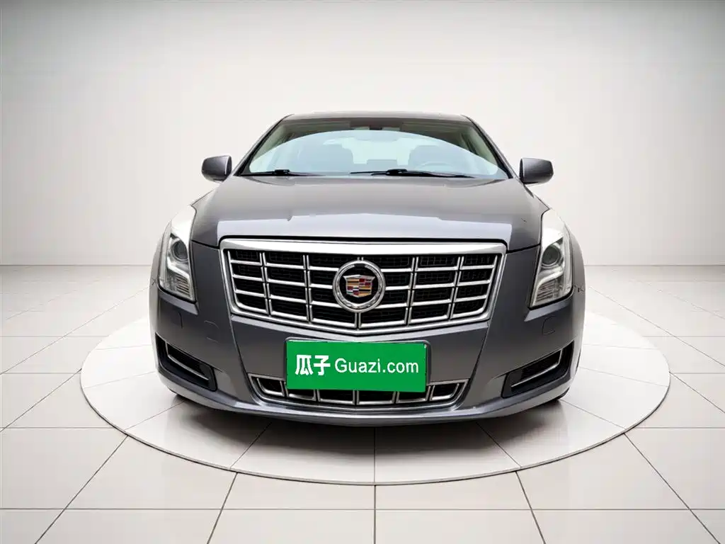 Cadillac XTS 2015 — фото 2