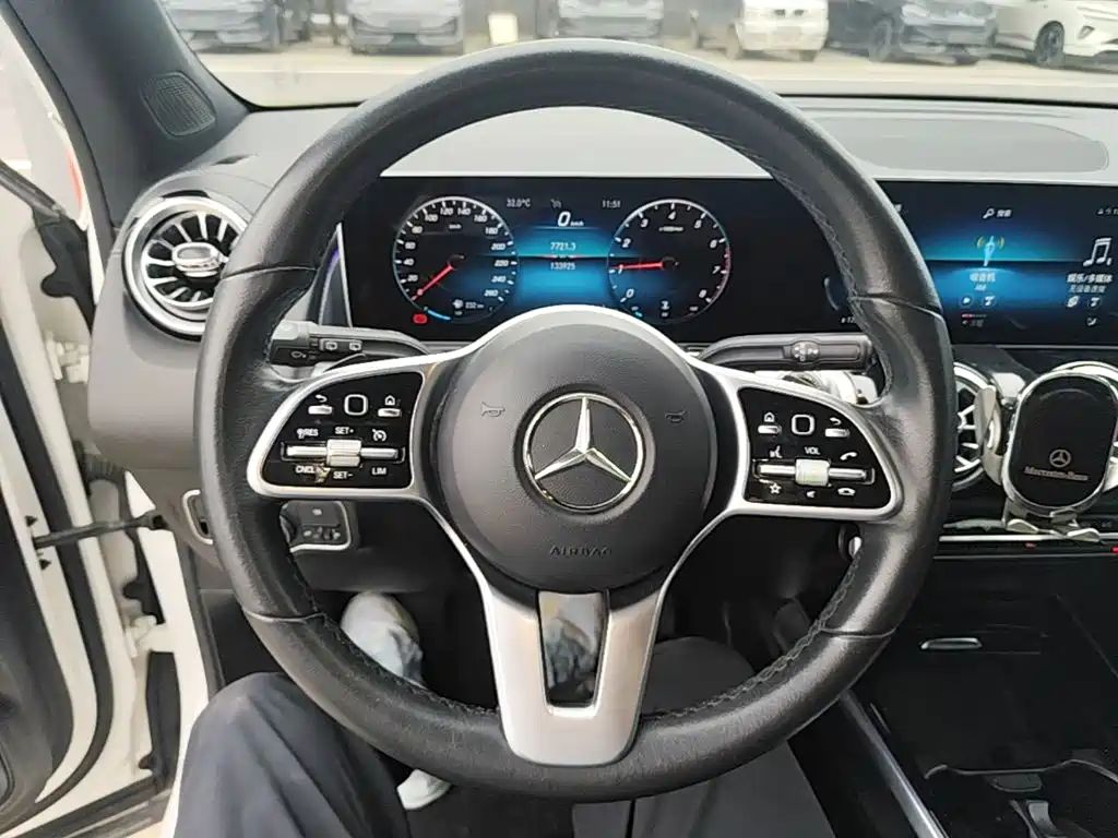 Mercedes-Benz GLB 2020 — фото 11