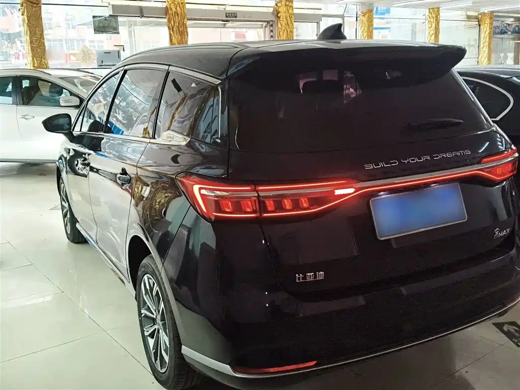 BYD MAX 2020 — фото 23