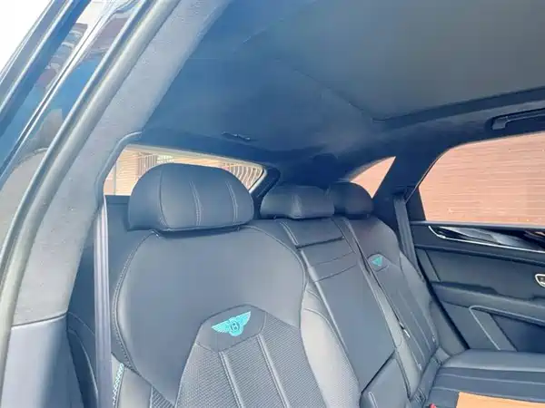 Bentley Bentayga 2021
