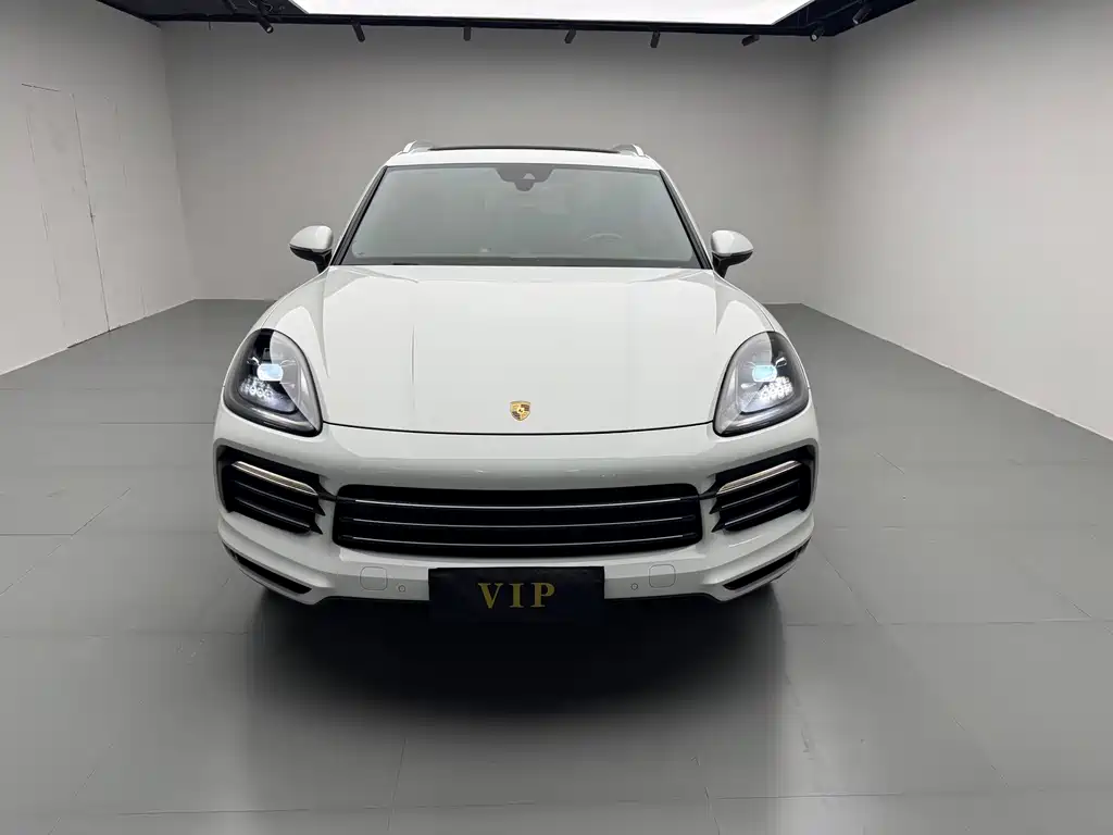 Porsche Cayenne 2019 — фото 2
