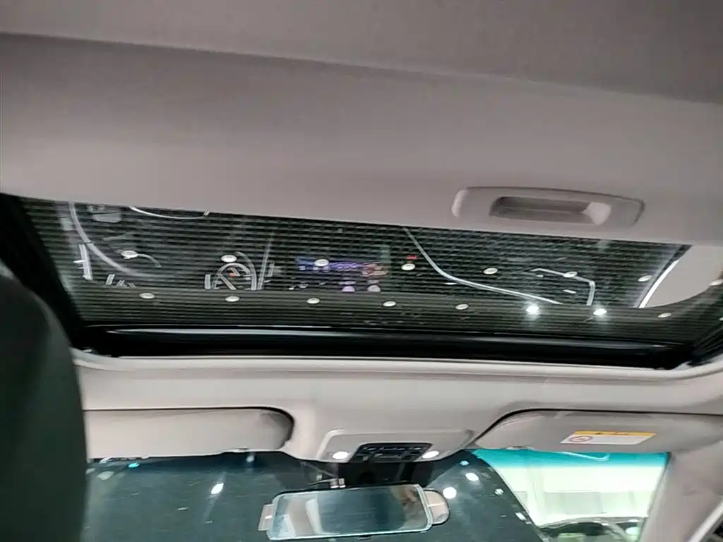 Toyota Camry 2022 — фото 18