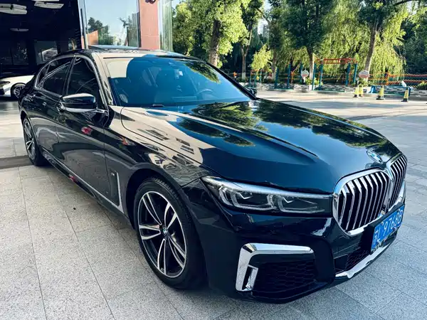 BMW 7 Series 2021