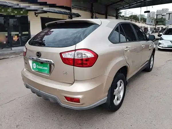 BYD S6 2015