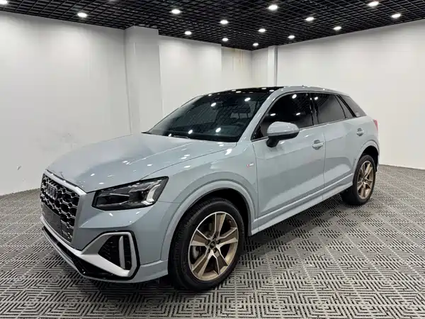 Audi Q2L 2023