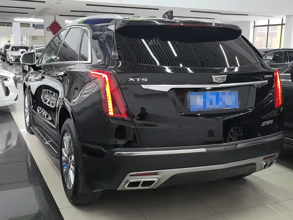 Cadillac XT5 2022 — фото 15