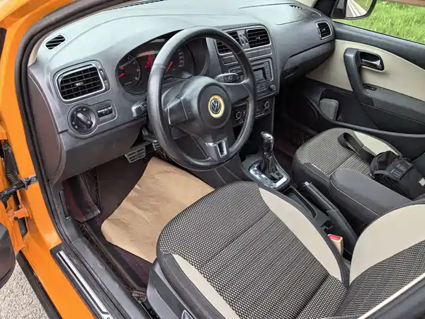 Volkswagen Polo 2013