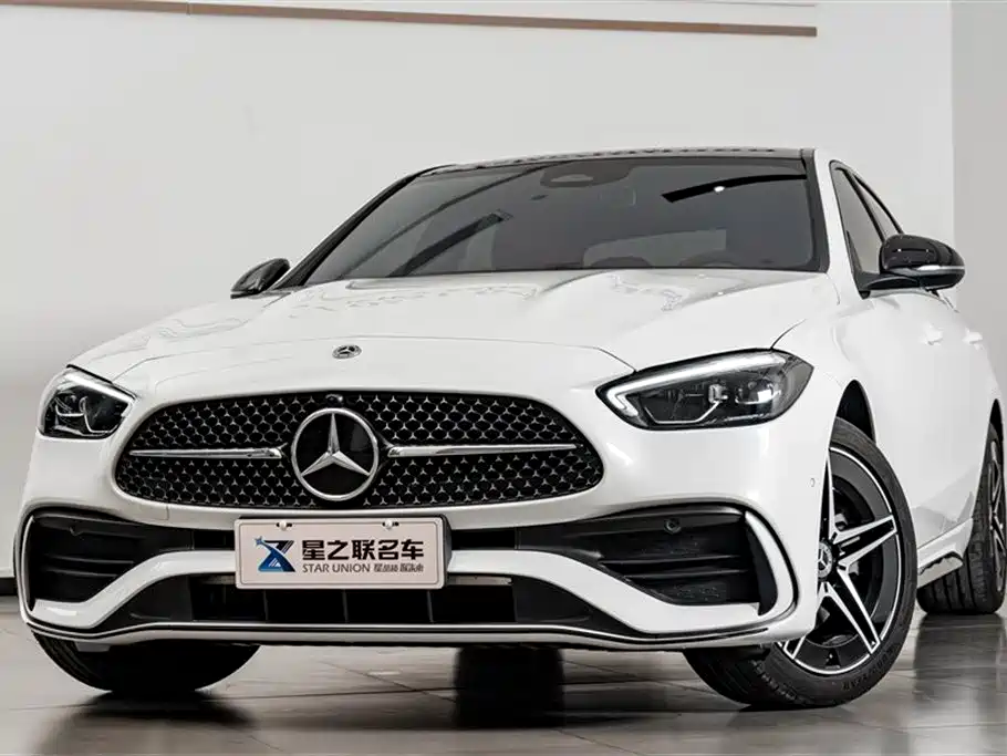 Mercedes-Benz C-Class 2024 — фото 3