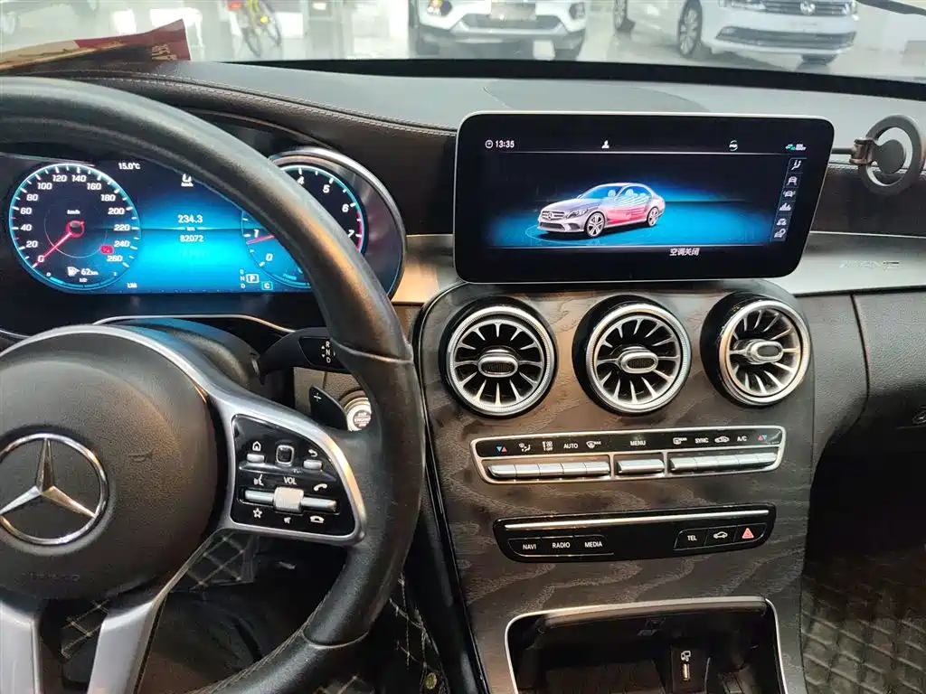Mercedes-Benz C-Class 2019 — фото 13