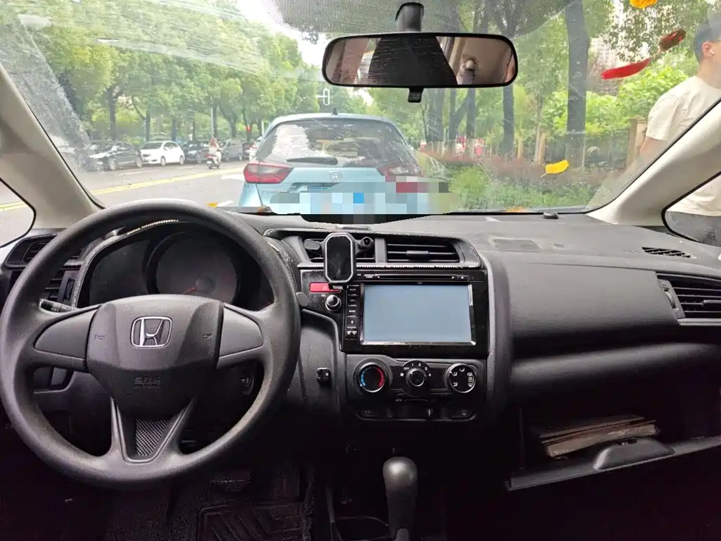 Honda Fit 2015 — фото 15