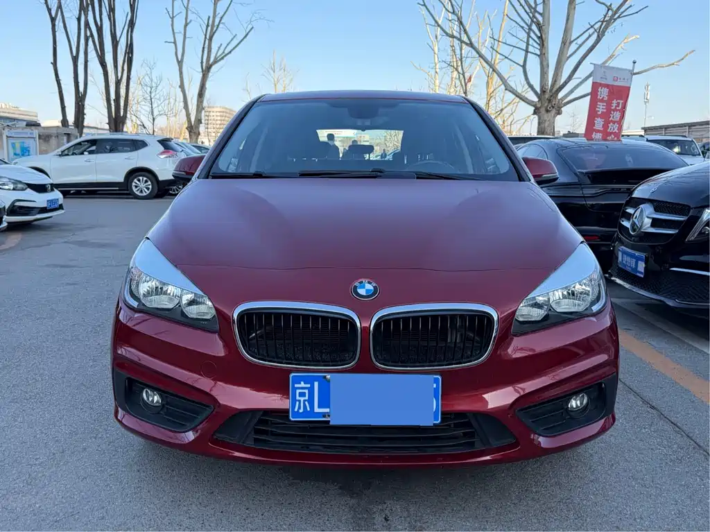 BMW 2 Series Active Tourer 2016 — фото 2