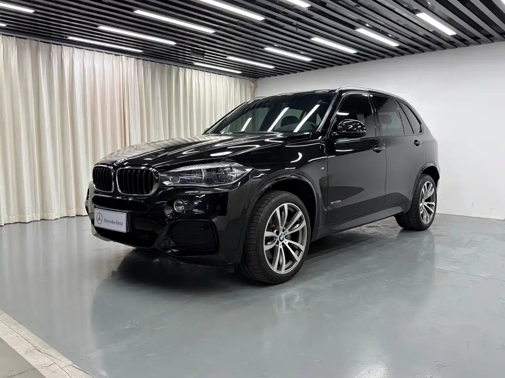 BMW X5 2018 — фото 1