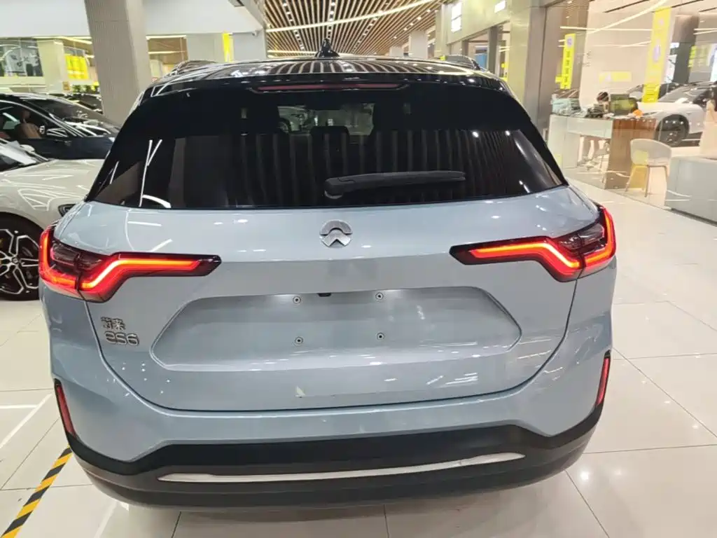 NIO ES6 2021