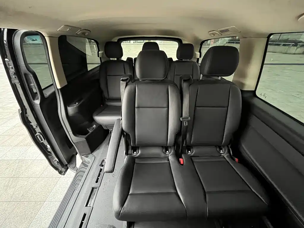 Mercedes-Benz Vito 2021 — фото 21