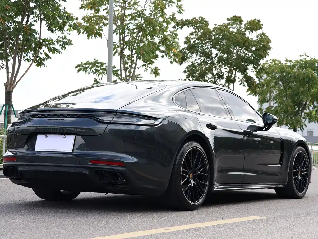 Porsche Panamera 2023 — фото 15