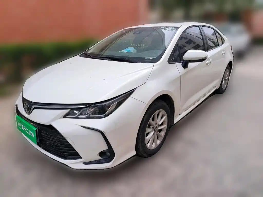 Toyota Corolla 2022 — фото 2