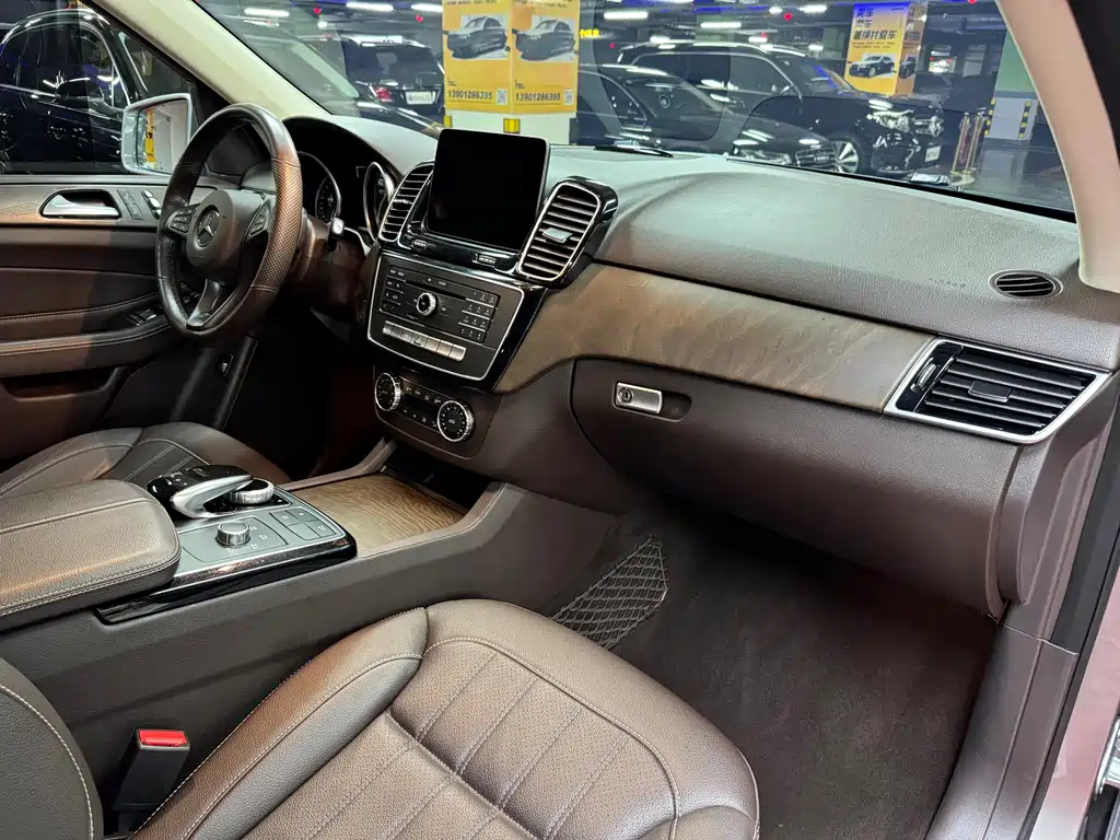 Mercedes-Benz GLE 2016 — фото 14