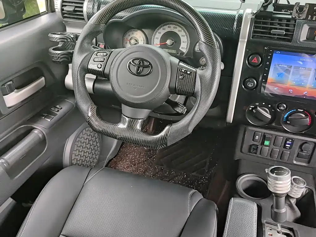 Toyota FJ Cruiser 2018 — фото 17