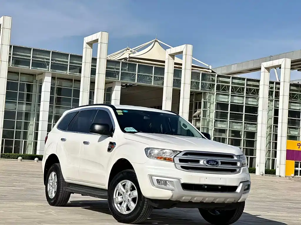 Ford Everest 2017 — фото 3