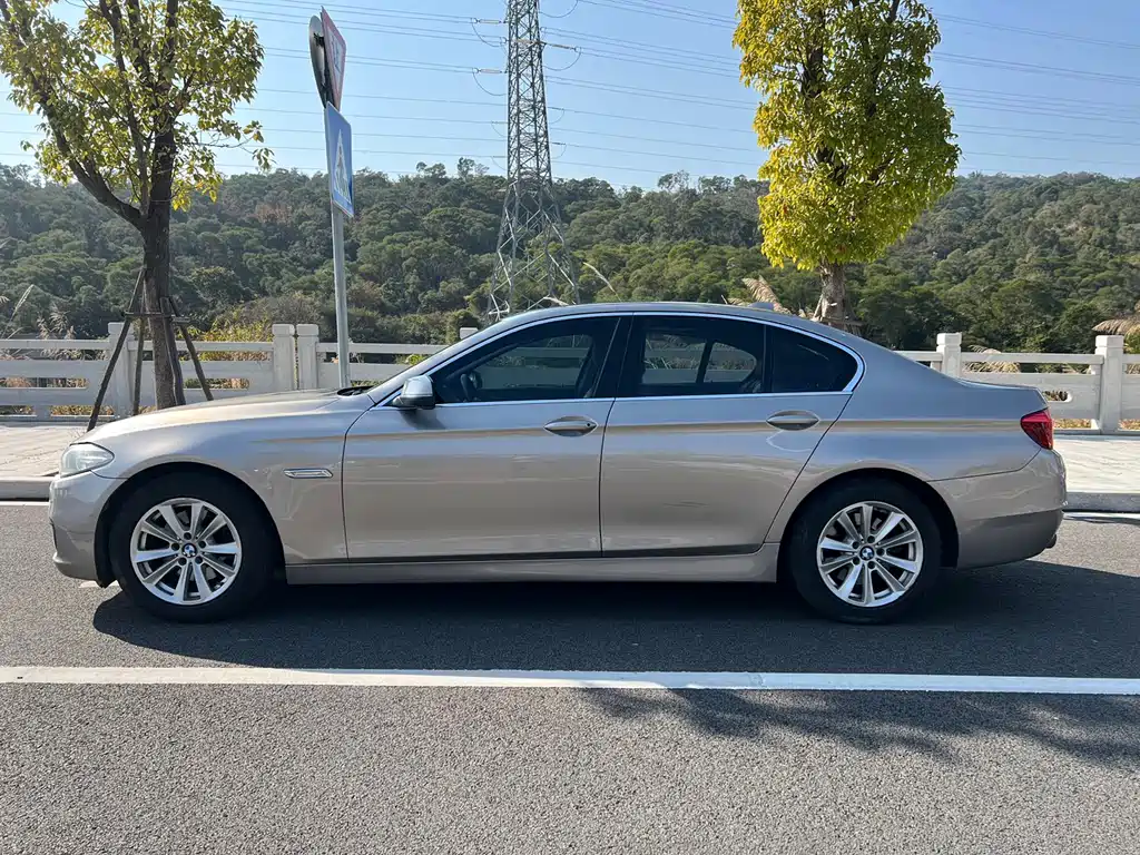 BMW 5 Series 2015 — фото 4
