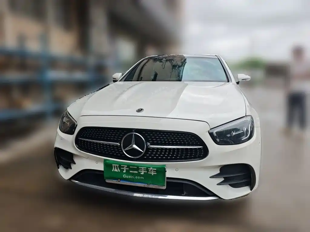 Mercedes-Benz E-Class 2022