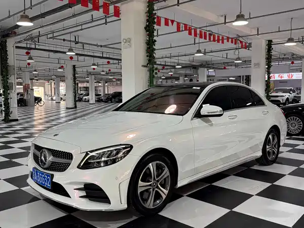 Mercedes-Benz C-Class 2020