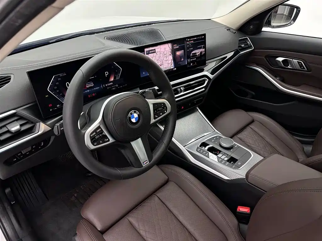 BMW 3 Series 2023 — фото 16