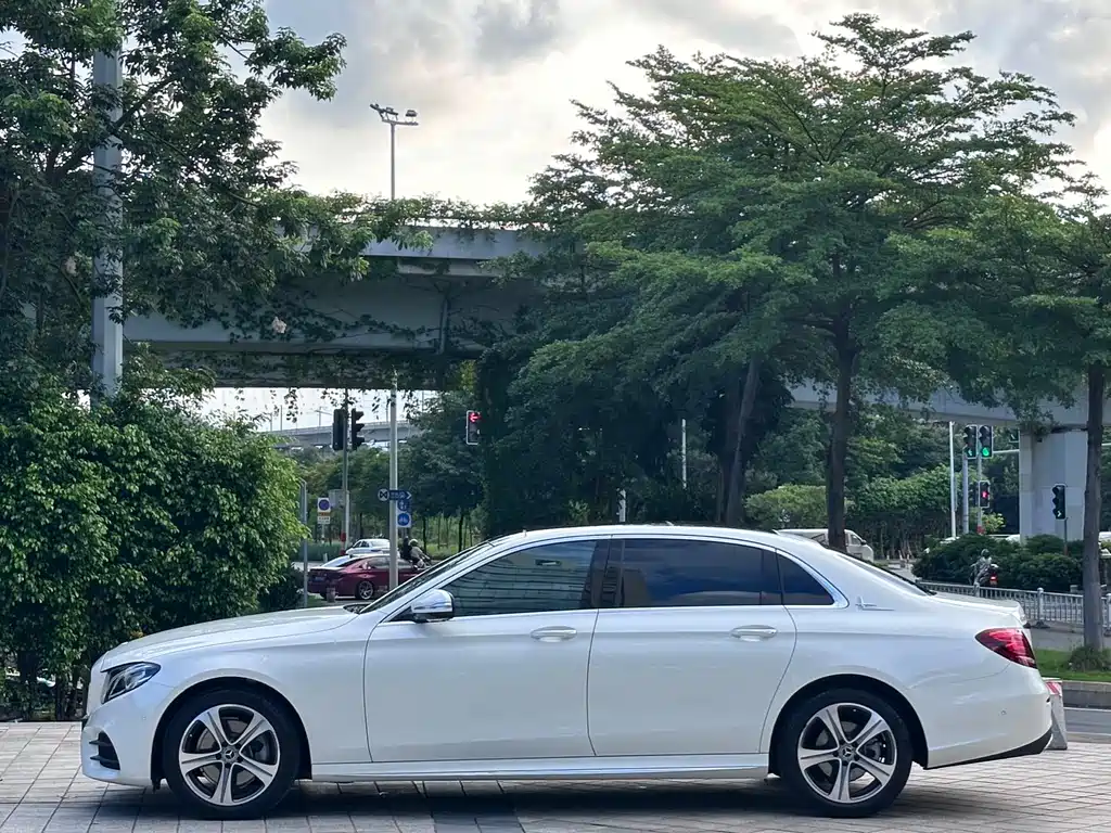Mercedes-Benz E-Class 2018