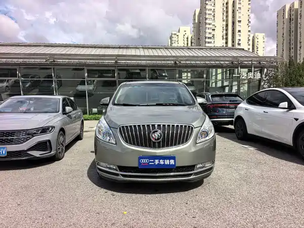 Buick GL8 2014