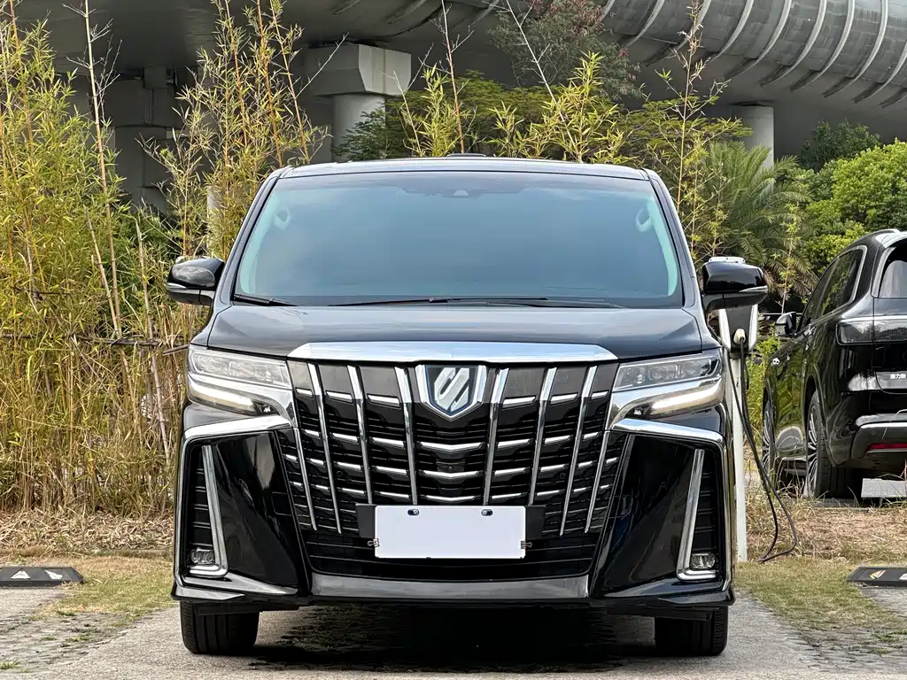 Toyota Alphard 2021 — фото 2
