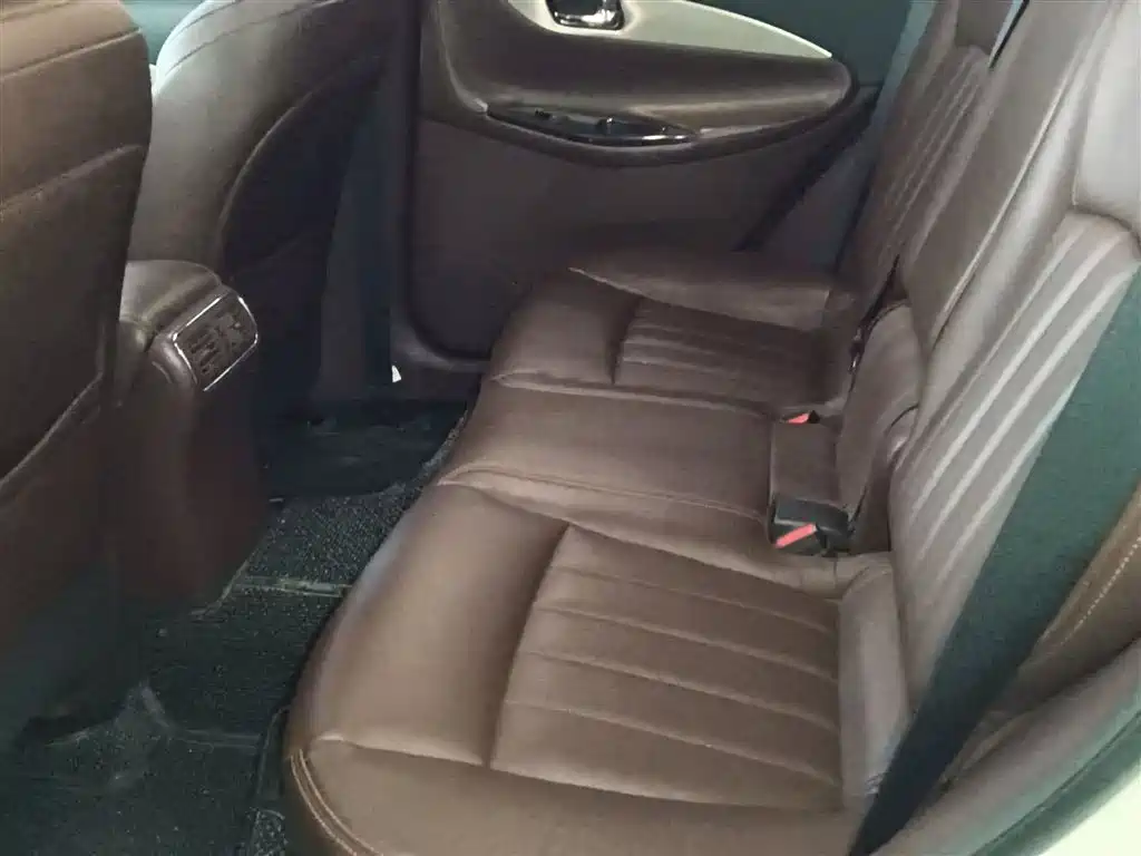 Infiniti QX50 2016 — фото 16