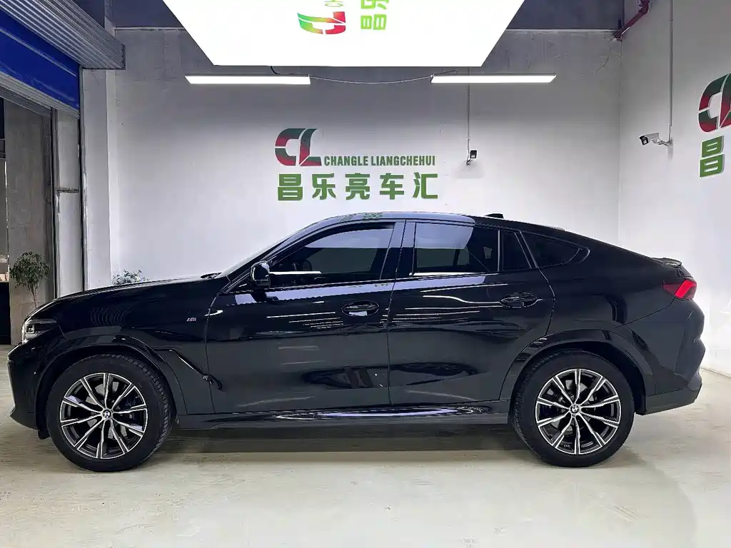 BMW X6 2022 — фото 13