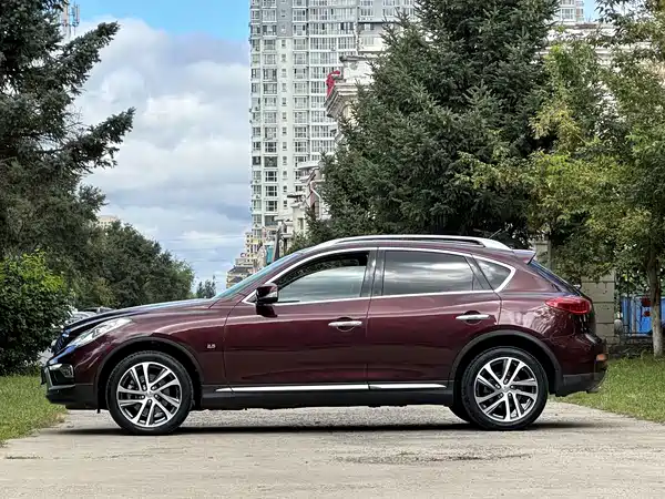 Infiniti QX50 2017