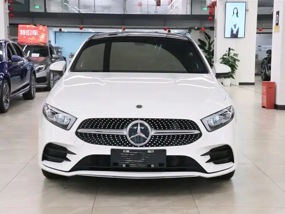 Mercedes-Benz A-Class 2021 — фото 2