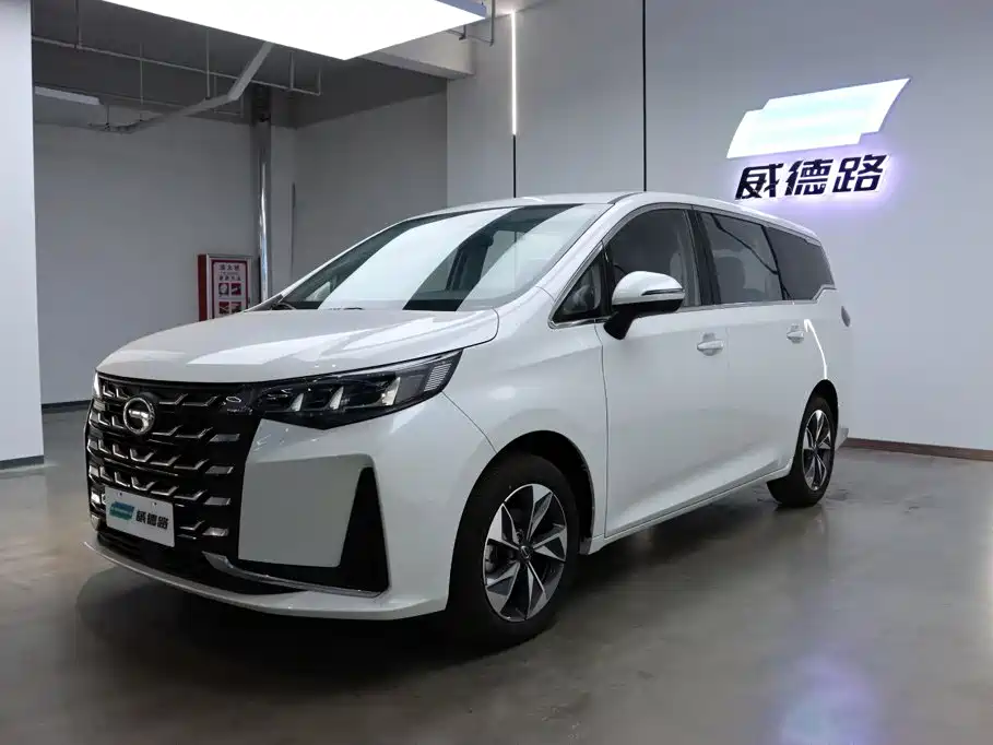 GAC Trumpchi M6 2025 — фото 1