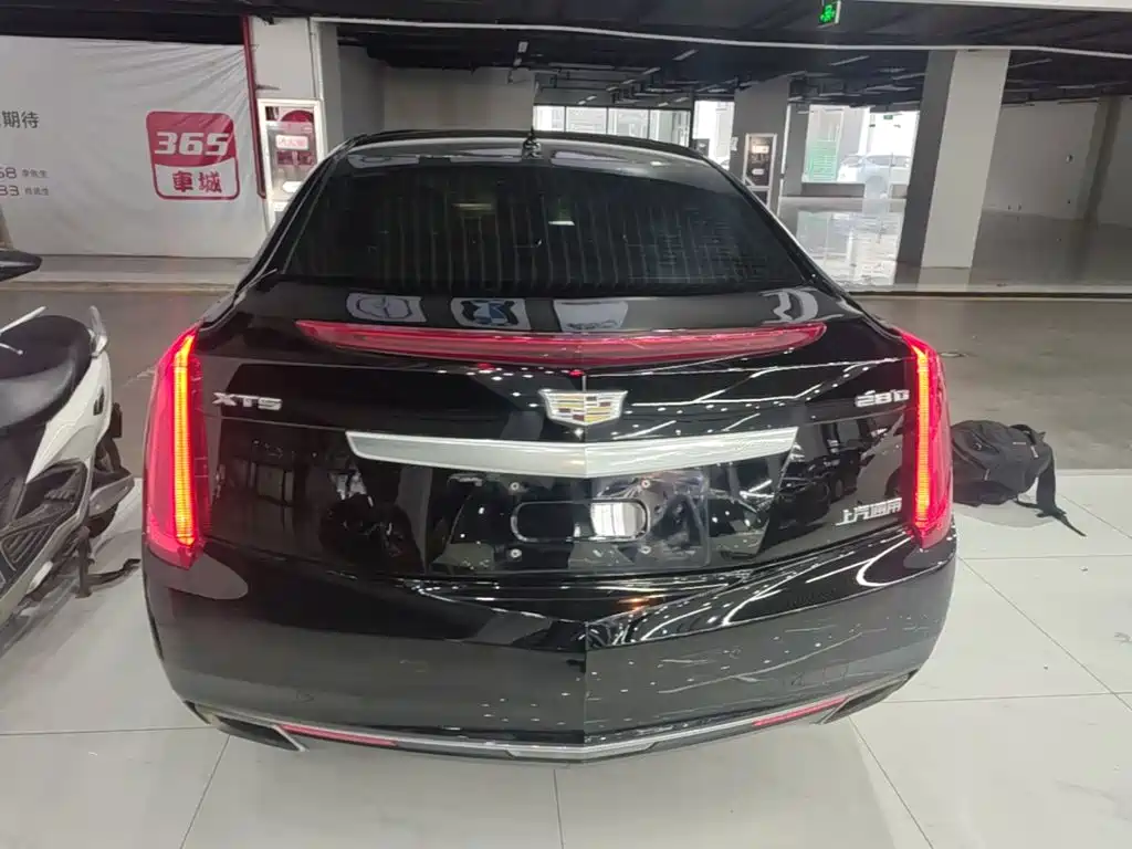 Cadillac XTS 2016 — фото 6