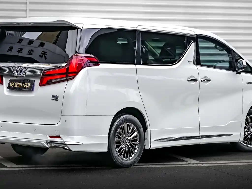 Toyota Alphard 2020 — фото 3