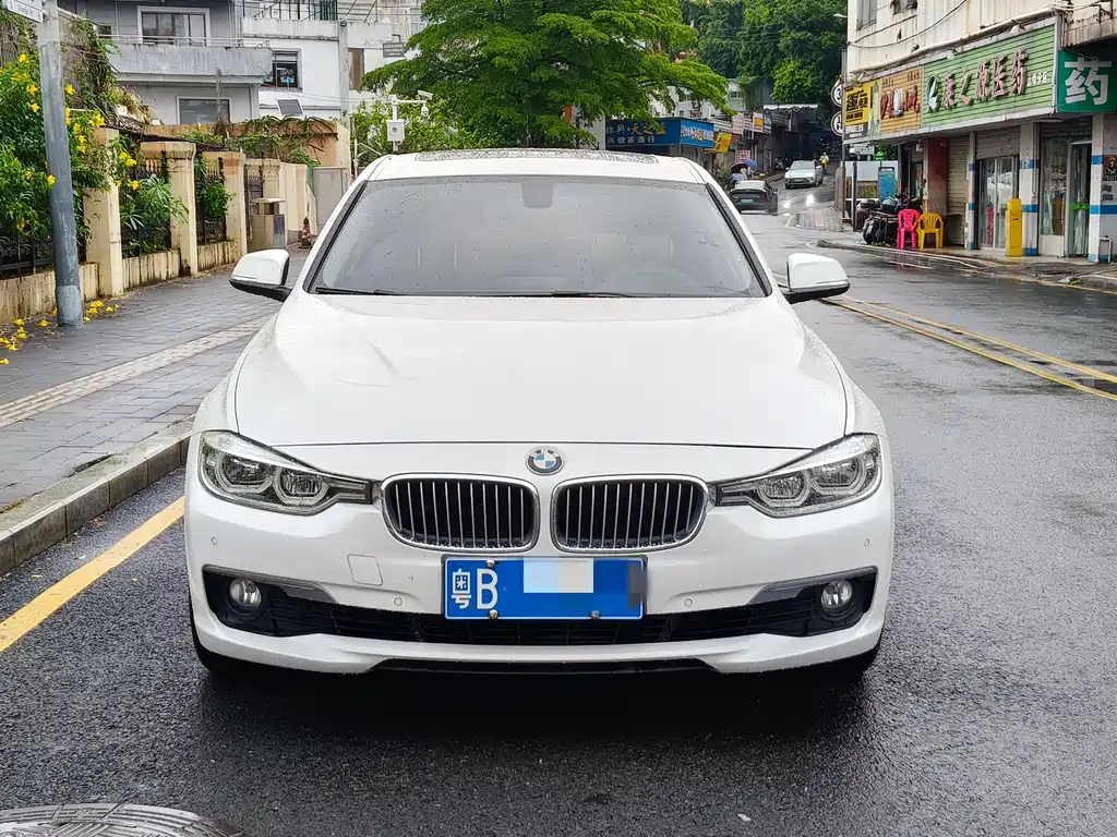 BMW 3 Series 2018 — фото 2