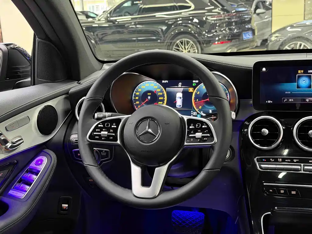 Mercedes-Benz GLC Coupe 2021 — фото 11