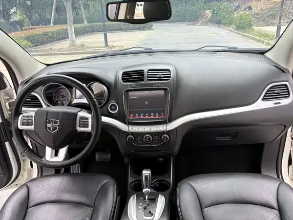 Dodge Coolwei 2013
